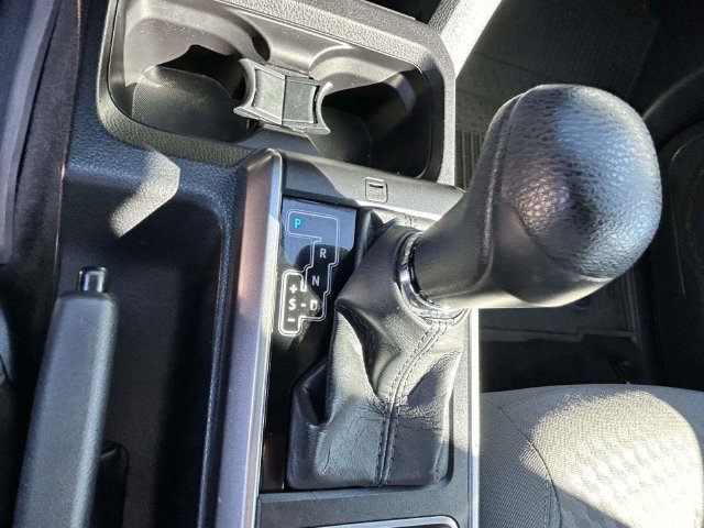 Used 2023 Toyota Tacoma SR5 w/ Technology Package AWD/4WD image 28