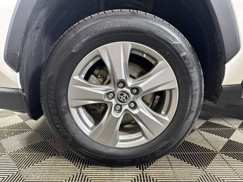 Used 2023 Toyota RAV4 LE AWD/4WD image 10
