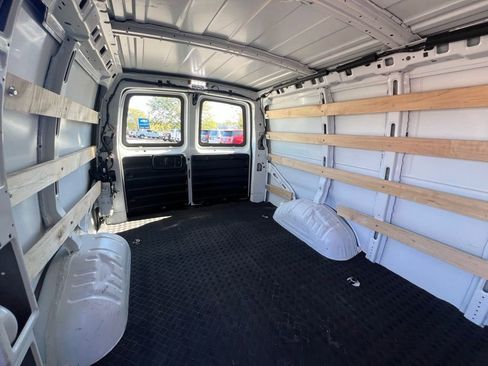 Used 2024 Chevrolet Express 2500 w/ Driver Convenience Package image 25
