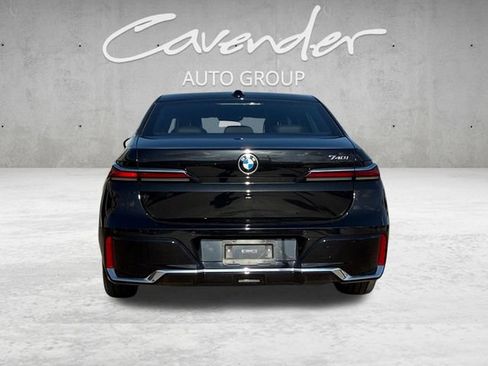 Used 2025 BMW 740i RWD image 15