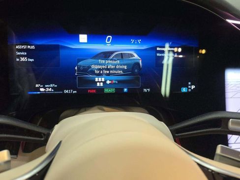 Used 2023 Mercedes-Benz EQS 580 4MATIC SUV w/ Pinnacle Trim Package image 27