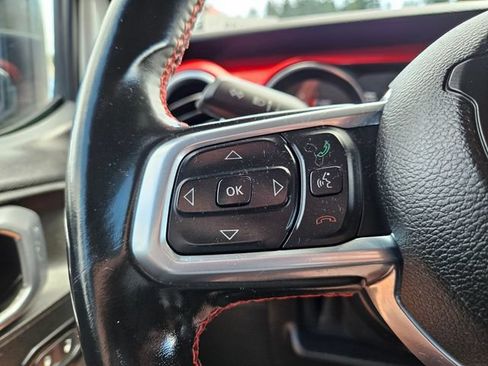 Used 2021 Jeep Wrangler Unlimited Rubicon AWD/4WD image 5