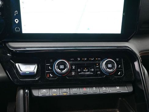 Used 2023 GMC Sierra 1500 AT4 w/ AT4 Premium Package image 18