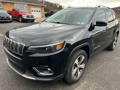 Used 2021 Jeep Cherokee Limited image 8