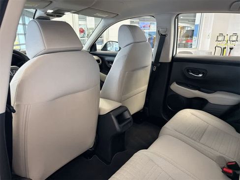 Certified 2025 Honda HR-V LX image 18
