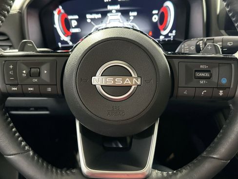 Used 2023 Nissan Rogue Platinum w/ Platinum Premium Package image 19