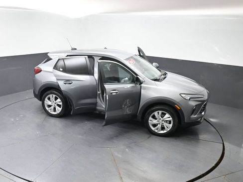 Used 2025 Buick Encore GX Preferred AWD/4WD image 59