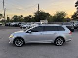 Used 2017 Volkswagen Golf S image 6