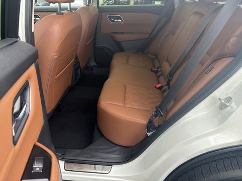 New 2026 Nissan Rogue Platinum w/ Tech Package image 24