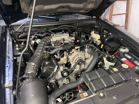 Used 2003 Ford Mustang GT RWD image 96