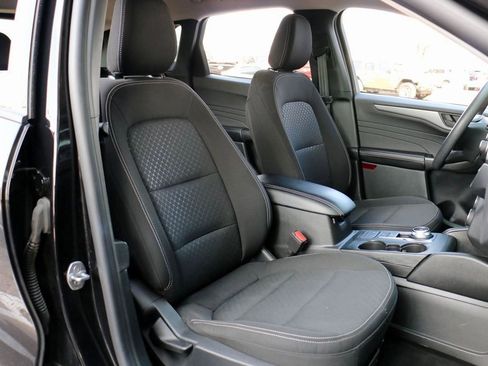 Certified 2025 Ford Escape Active image 30