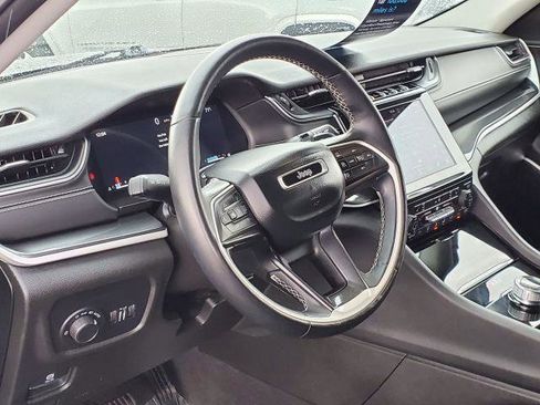 Used 2021 Jeep Grand Cherokee L Laredo w/ Luxury Tech Group I image 10