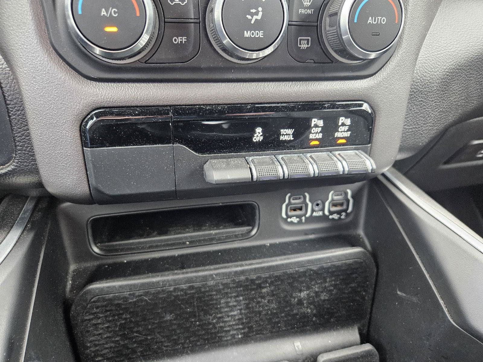 Used 2020 RAM 1500 Big Horn AWD/4WD image 14