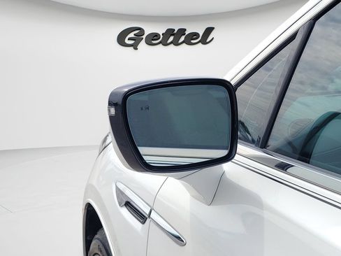 Used 2022 Buick Enclave Essence w/ Experience Buick Package FWD image 27
