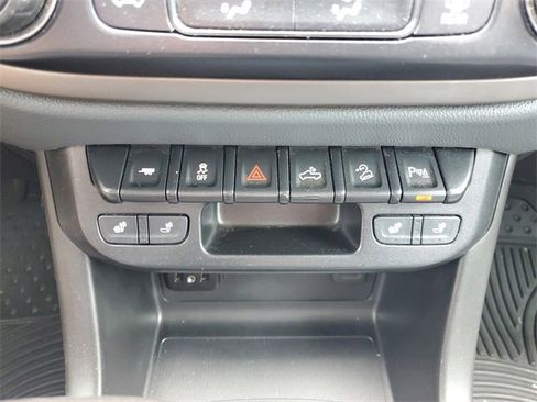 Used 2019 Chevrolet Colorado Z71 image 29