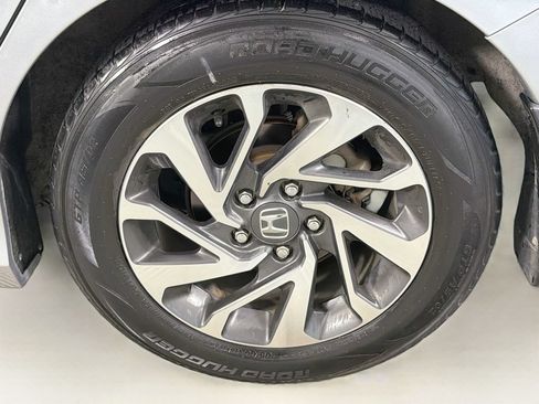 Used 2017 Honda Civic EX image 29