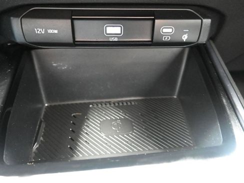 Certified 2023 Kia Niro EX Touring image 22