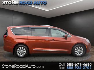 Used 2018 Chrysler Pacifica Touring-L Plus FWD video 1