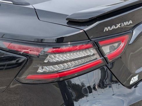 Used 2023 Nissan Maxima SR w/ Sport Mat Group image 7