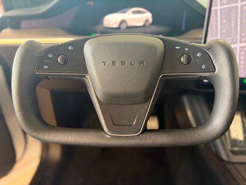 Used 2023 Tesla Model X AWD/4WD image 27