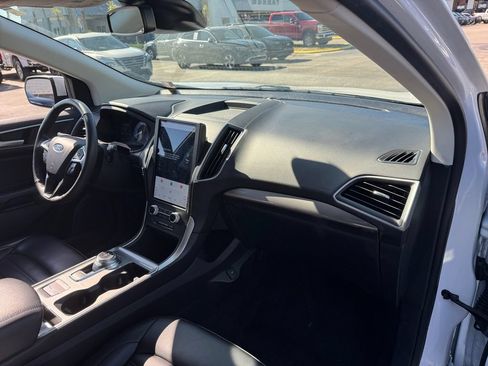 Certified 2024 Ford Edge SEL AWD/4WD image 21