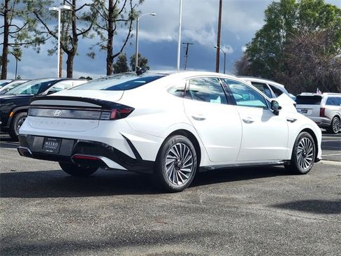 Used 2026 Hyundai Sonata SEL image 2