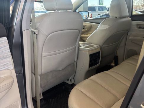 Used 2016 Nissan Murano Platinum w/ Platinum Technology Package image 22