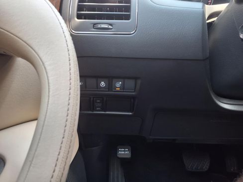 Used 2024 Nissan Armada SL w/ Cargo Package image 27