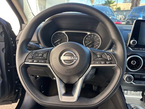 Used 2025 Nissan Sentra SV image 28