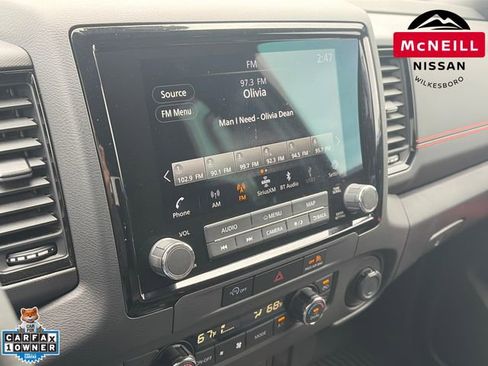 Used 2024 Nissan Frontier PRO-4X w/ Technology Package AWD/4WD image 21