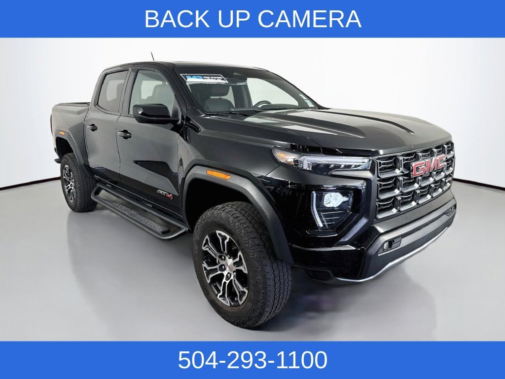 Used 2024 GMC Canyon AT4 w/ LPO, Off Road Lift Package AWD/4WD image 4