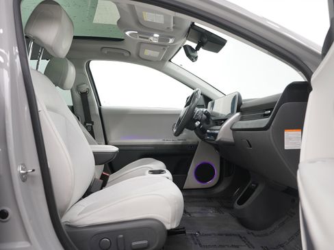 Certified 2024 Hyundai Ioniq 5 Limited AWD/4WD image 11
