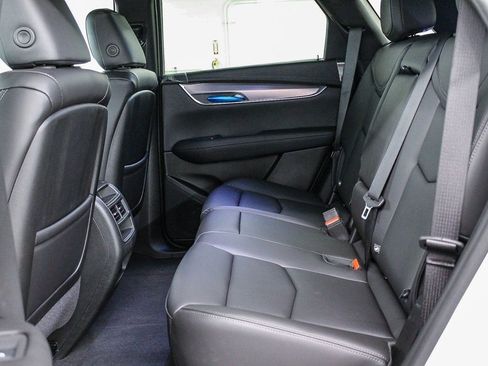 New 2025 Cadillac XT5 Luxury image 20