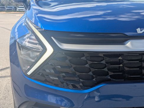 Certified 2023 Kia Sportage EX image 10