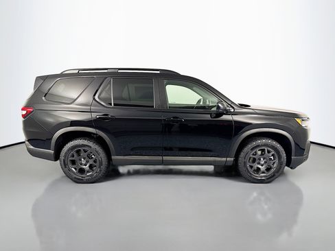New 2026 Honda Pilot TrailSport image 4