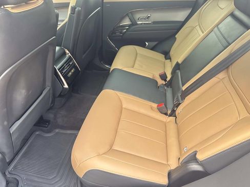 Used 2025 Land Rover Range Rover Sport Dynamic SE AWD/4WD image 16