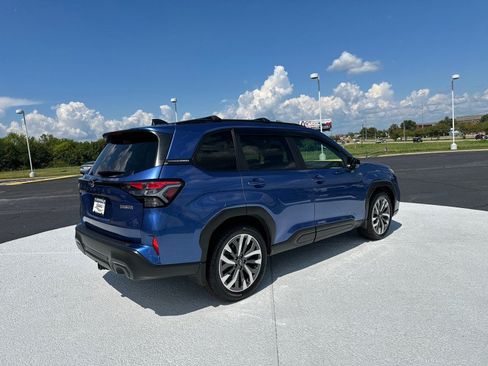 Certified 2025 Subaru Forester Touring w/ Touring Package AWD/4WD image 7