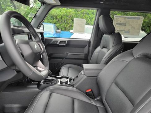 New 2025 Ford Bronco Big Bend w/ Black Diamond Package image 17