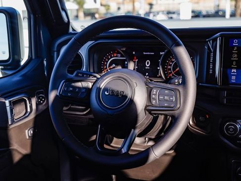 New 2026 Jeep Gladiator Willys image 16