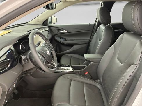 Used 2023 Buick Encore GX Essence w/ Experience Buick Package FWD image 12