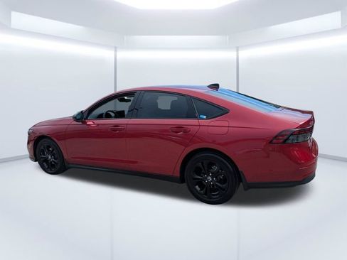 Used 2025 Honda Accord SE image 6