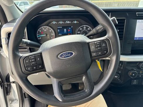 Used 2024 Ford F250 XLT AWD/4WD image 26