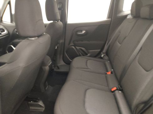 Used 2021 Jeep Renegade Sport FWD image 18