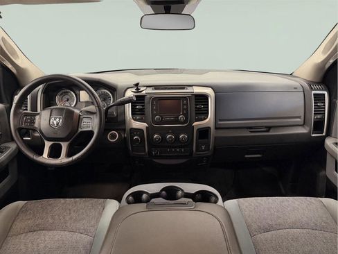 Used 2017 RAM 2500 SLT image 29