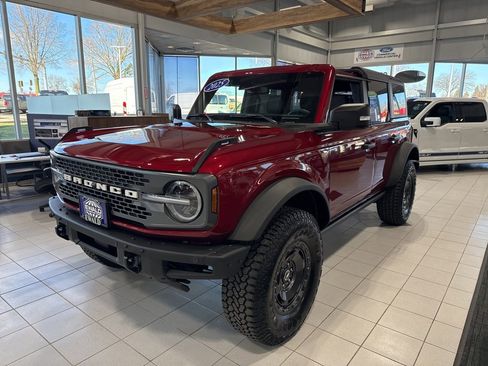 New 2025 Ford Bronco Badlands image 12