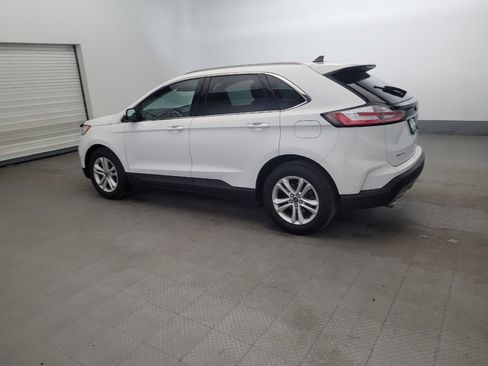 Used 2020 Ford Edge SEL w/ Cold Weather Package AWD/4WD image 3