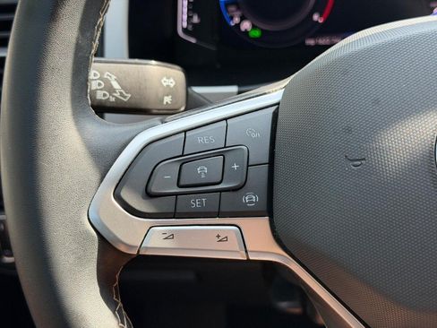 Used 2023 Volkswagen Atlas SE AWD/4WD image 18