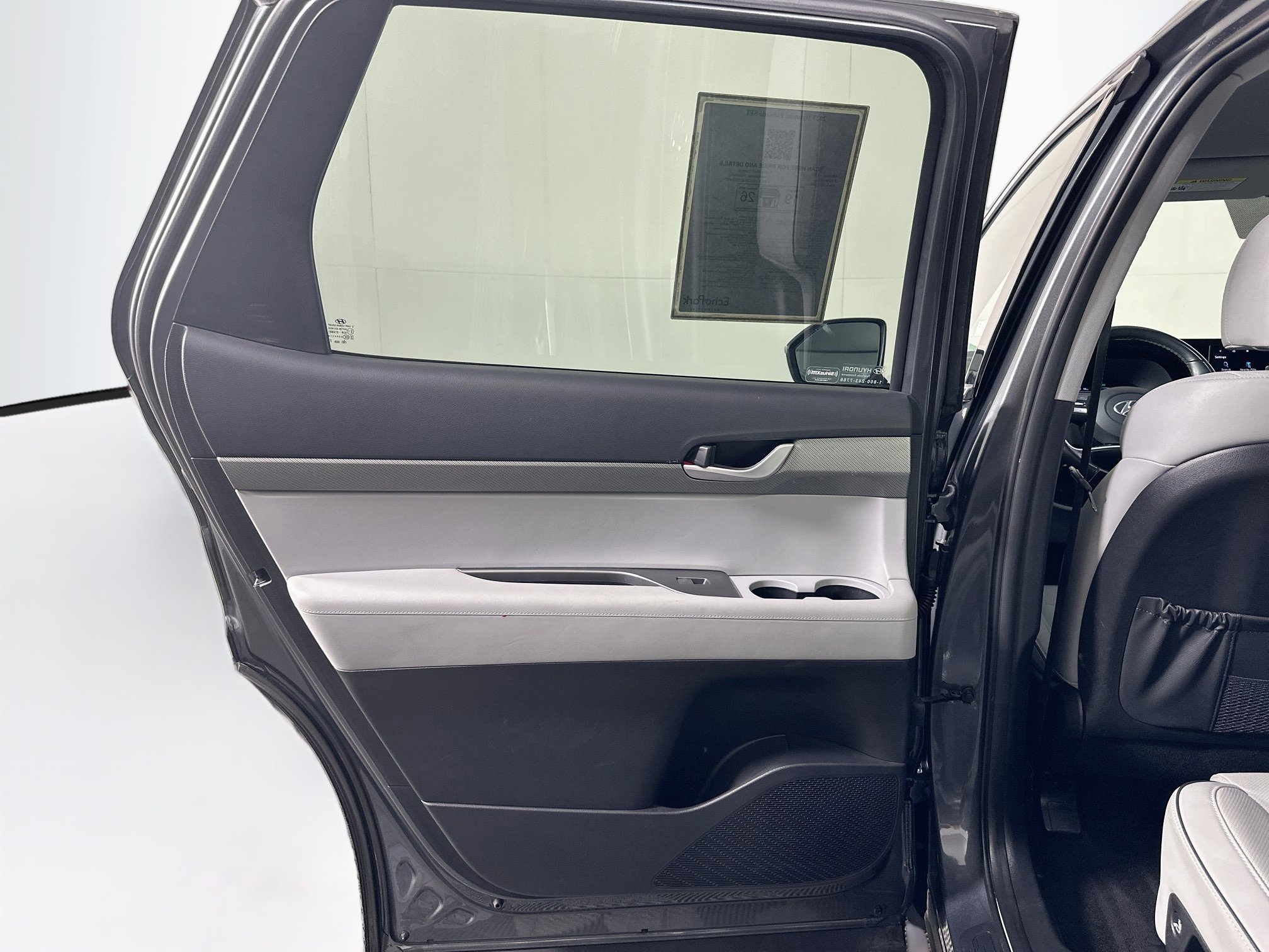 Used 2025 Hyundai Palisade SEL FWD image 27