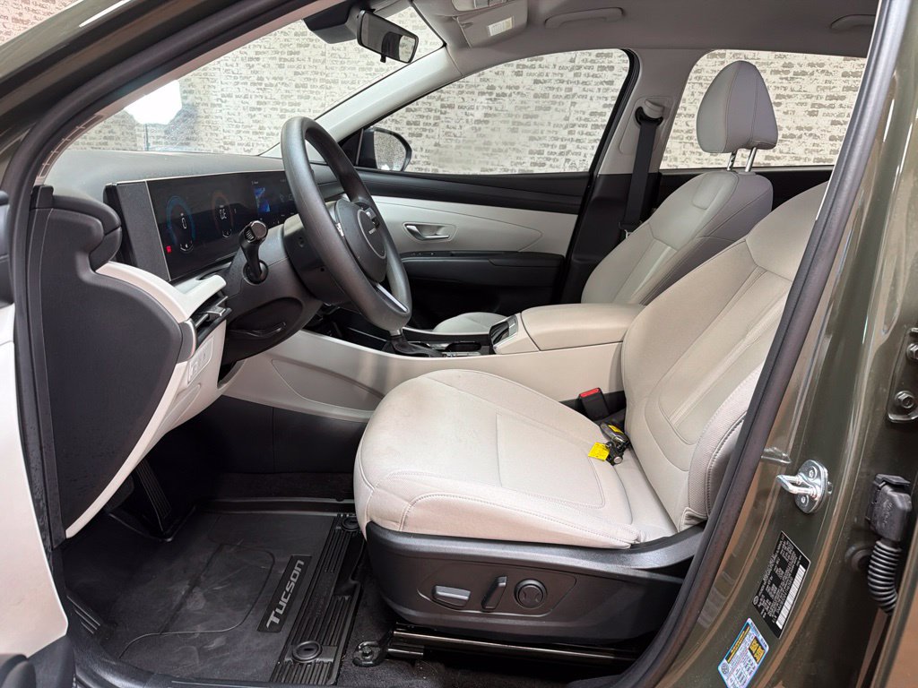 Used 2026 Hyundai Tucson SEL Plus FWD image 25