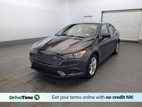 Used 2018 Ford Fusion SE w/ Fusion SE Technology Package FWD image 1